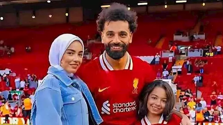 مفاجأة حول سن ماجي صادق زوجة محمد صلاح.. وثيقة متداولة
